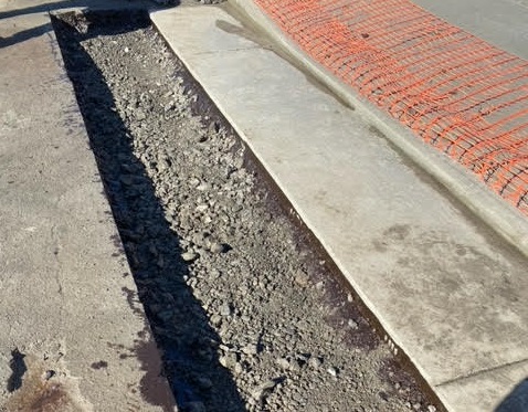 Asphalt edge cracking repair